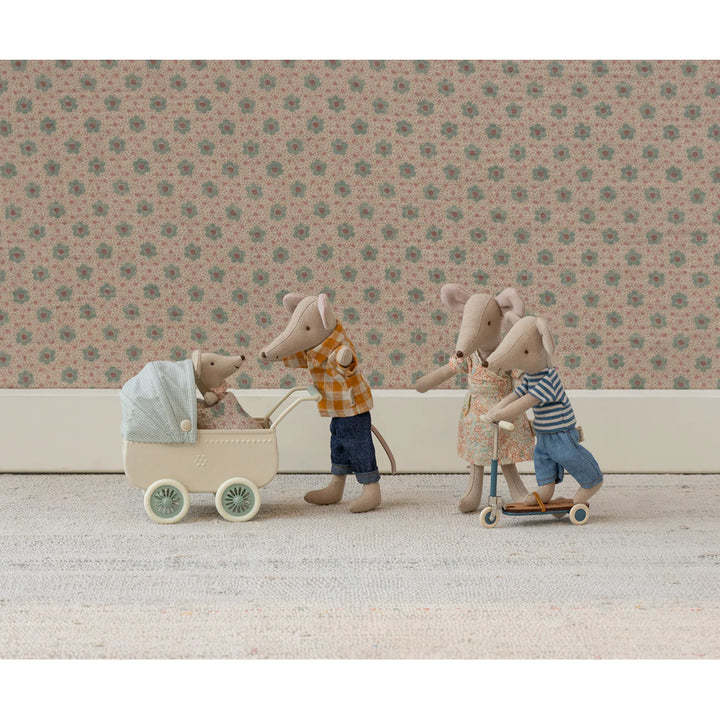 Maileg Kick Board, great addition to Maileg mouse house