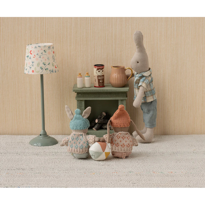Styled for miniature interiors, the Maileg Miniature Fireplace enhances a Maileg dollhouse.