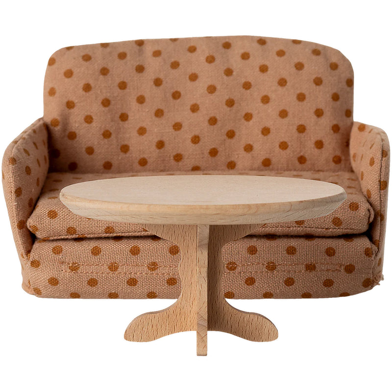 Capturing the Maileg Mouse Oval Coffee Table, an ideal fit for a Maileg dollhouse layout.