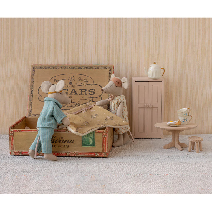 maileg two adult mice in cogar box with bed 