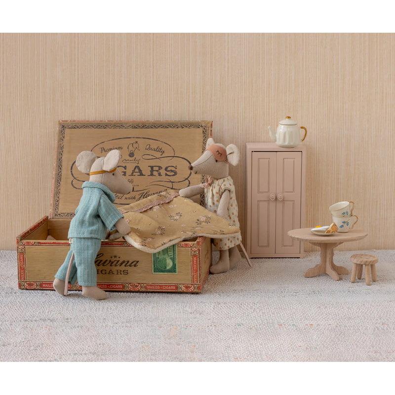 maileg two adult mice in cogar box with bed 