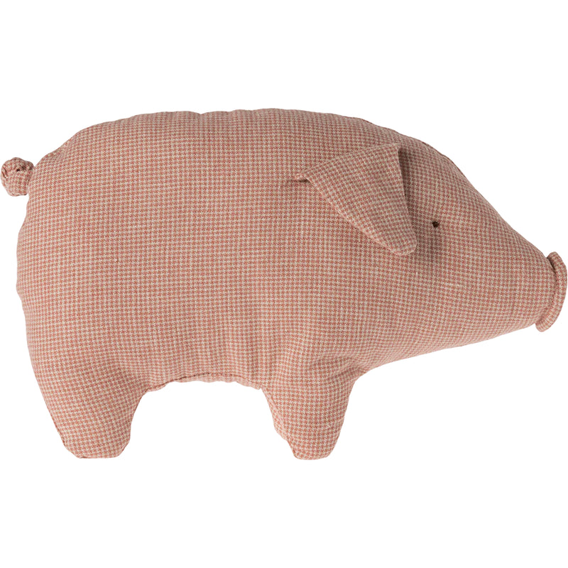 This Maileg Polly Pork plush brings charm to any room and is ideal for fans of plushies.