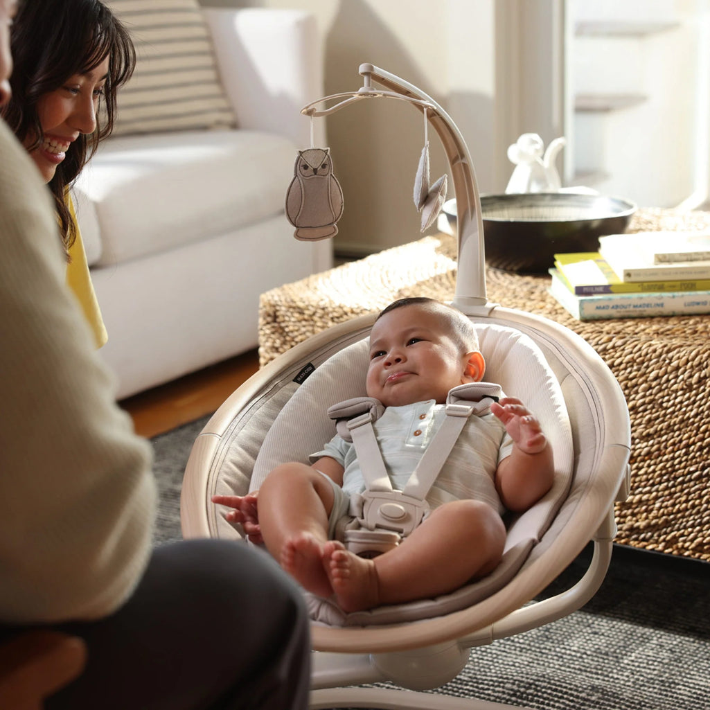 Maxi-Cosi Cassia Swing in light grey, a versatile and compact maxi cosi swing for busy parents.