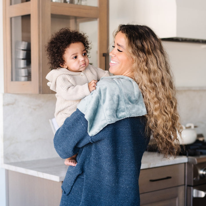 Saranoni Minky Burp Cloths 3-Pack in the Boy color pack is beautiful, plush, and parent approved as stylish Burp clothes.