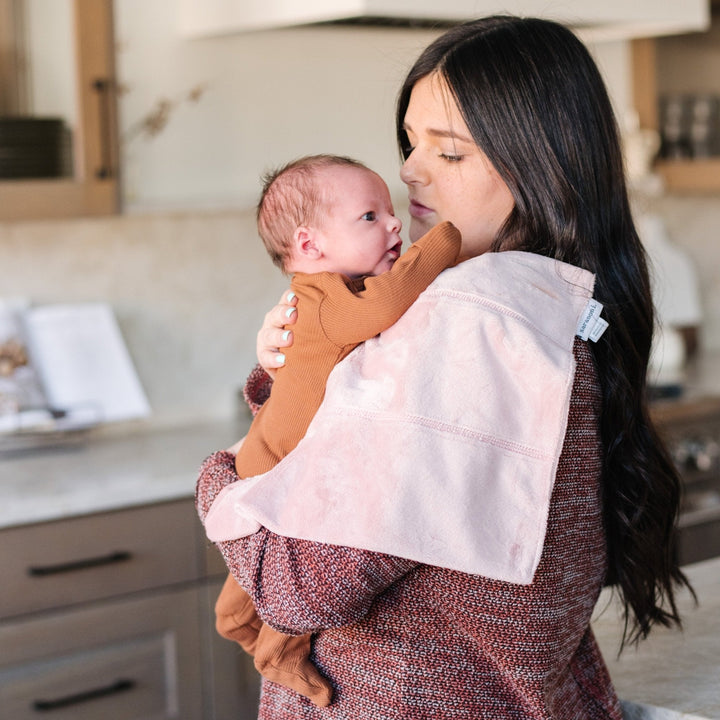 Soft minky texture makes the Saranoni Minky Burp Cloths 3-Pack in the Girl color pack perfect for Burp cloths for newborn needs.