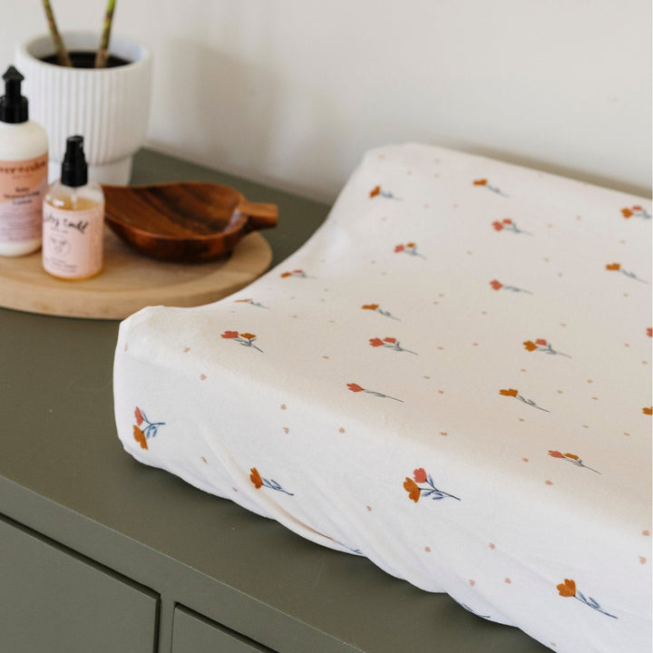 Saranoni Minky Stretch Luxe Changing Covers in Floral offers plush comfort and makes a perfect changing pad cover for daily nursery use