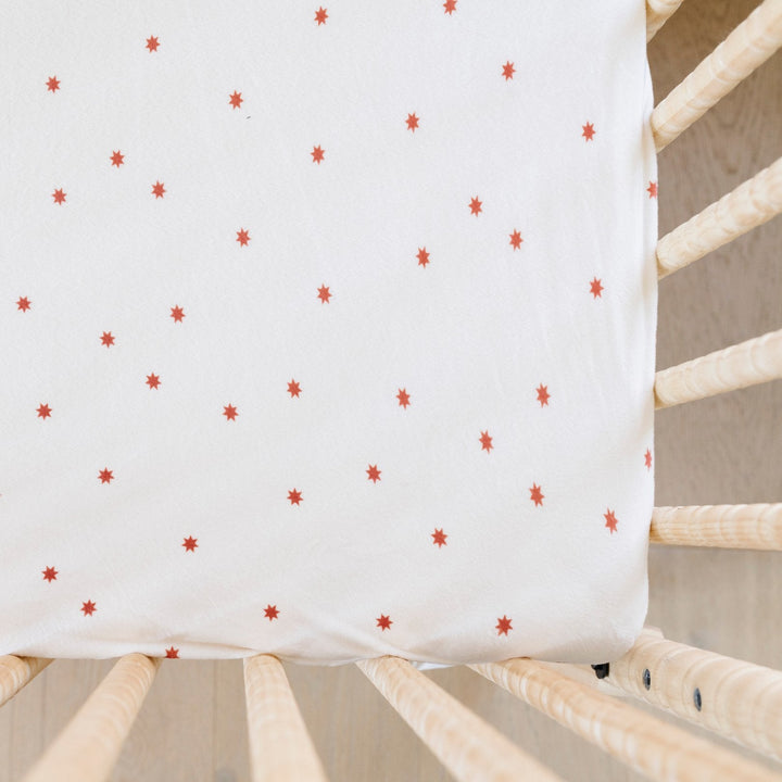Stars Saranoni Minky Stretch Luxe Crib Sheets combine luxury and practicality as fitted sheets for cribs.