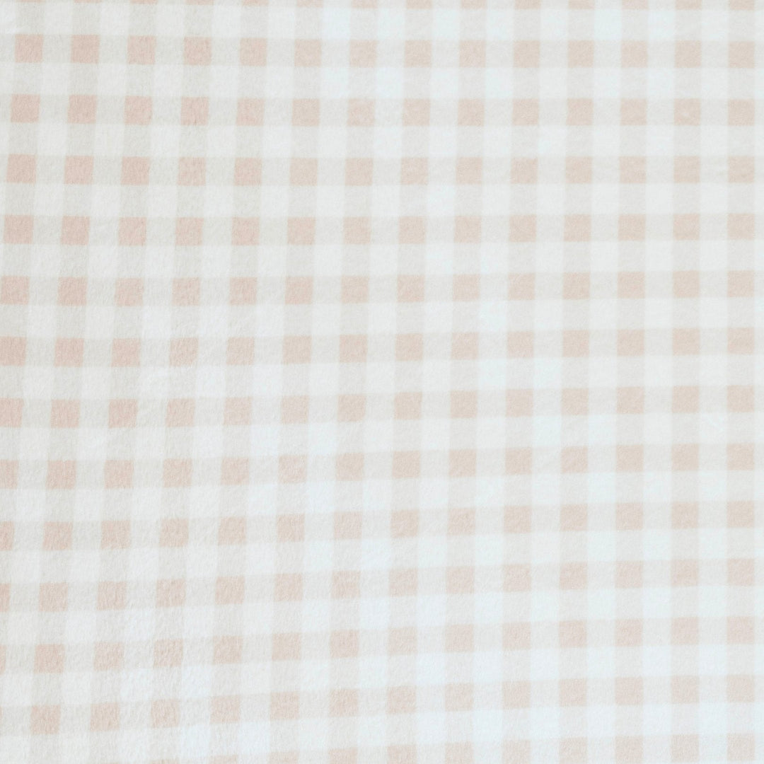 Add luxury to your crib with Gingham Saranoni Minky Stretch Luxe Crib Sheets, sheets for baby crib with stretch fabric.