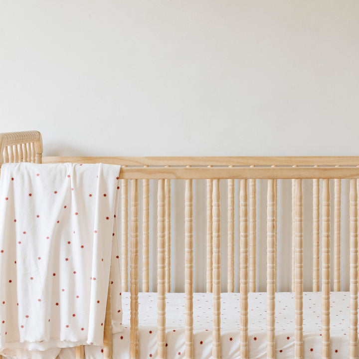Stars Saranoni Minky Stretch Luxe Crib Sheets provide fitted sheets for baby crib in a luxe minky fabric.