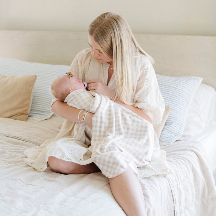 Saranoni Minky Stretch Luxe Swaddle/Blanket in Gingham is a plush favorite parents reach for when they want the best baby blanket.