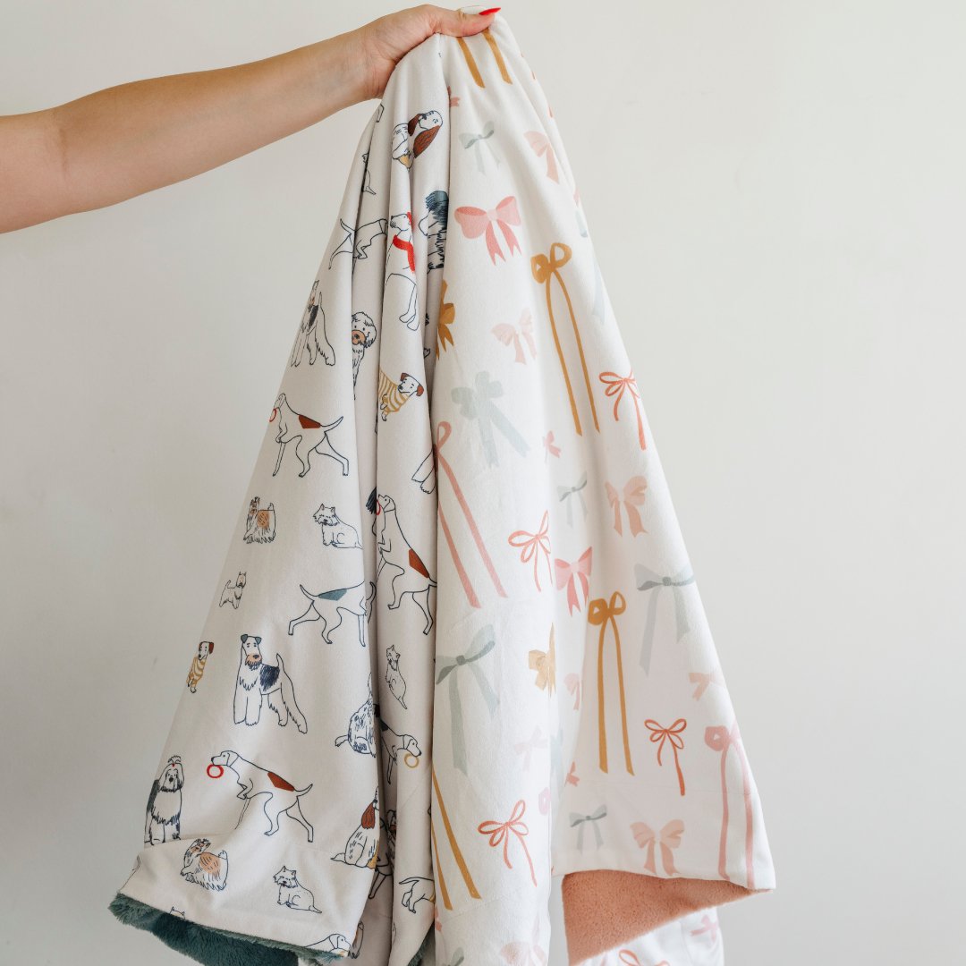Give your little one cozy naps with Saranoni Minky/Lush Receiving Blankets, the best baby blanket choice.