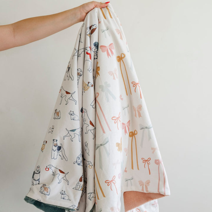 Give your little one cozy naps with Saranoni Minky/Lush Receiving Blankets, the best baby blanket choice.