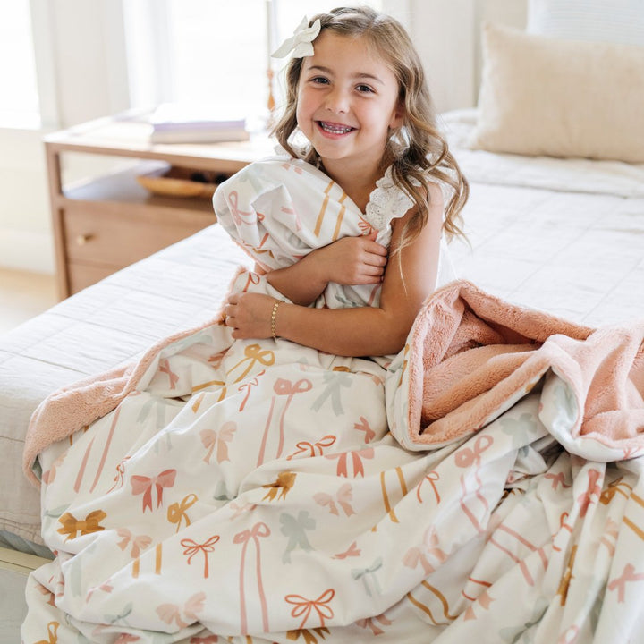 Saranoni Minky/Lush XL Blanket In Bows, plush baby boy blankets in soft, soothing tones.
