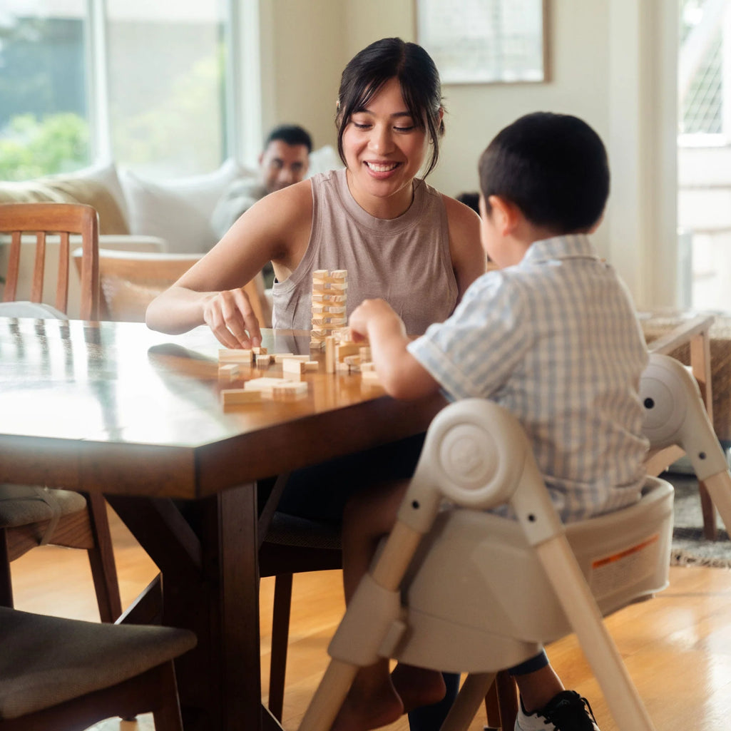 Maxi Cosi Minla 6-in-1 High Chair in Grey, a space-saving toddler high chair with a compact and foldable design.