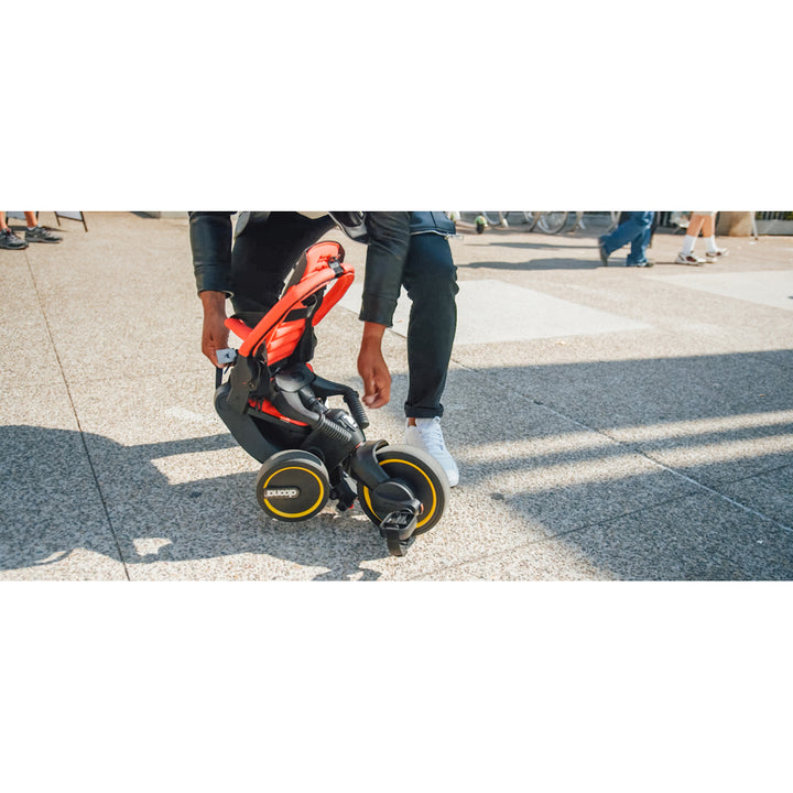 parent folding doona liki tricycle