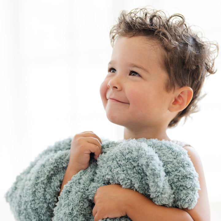Saranoni Ribbed BAMBONI¨ Mini Blanket in Surf brings serenity and comfort, a perfect fit for soft baby blankets.