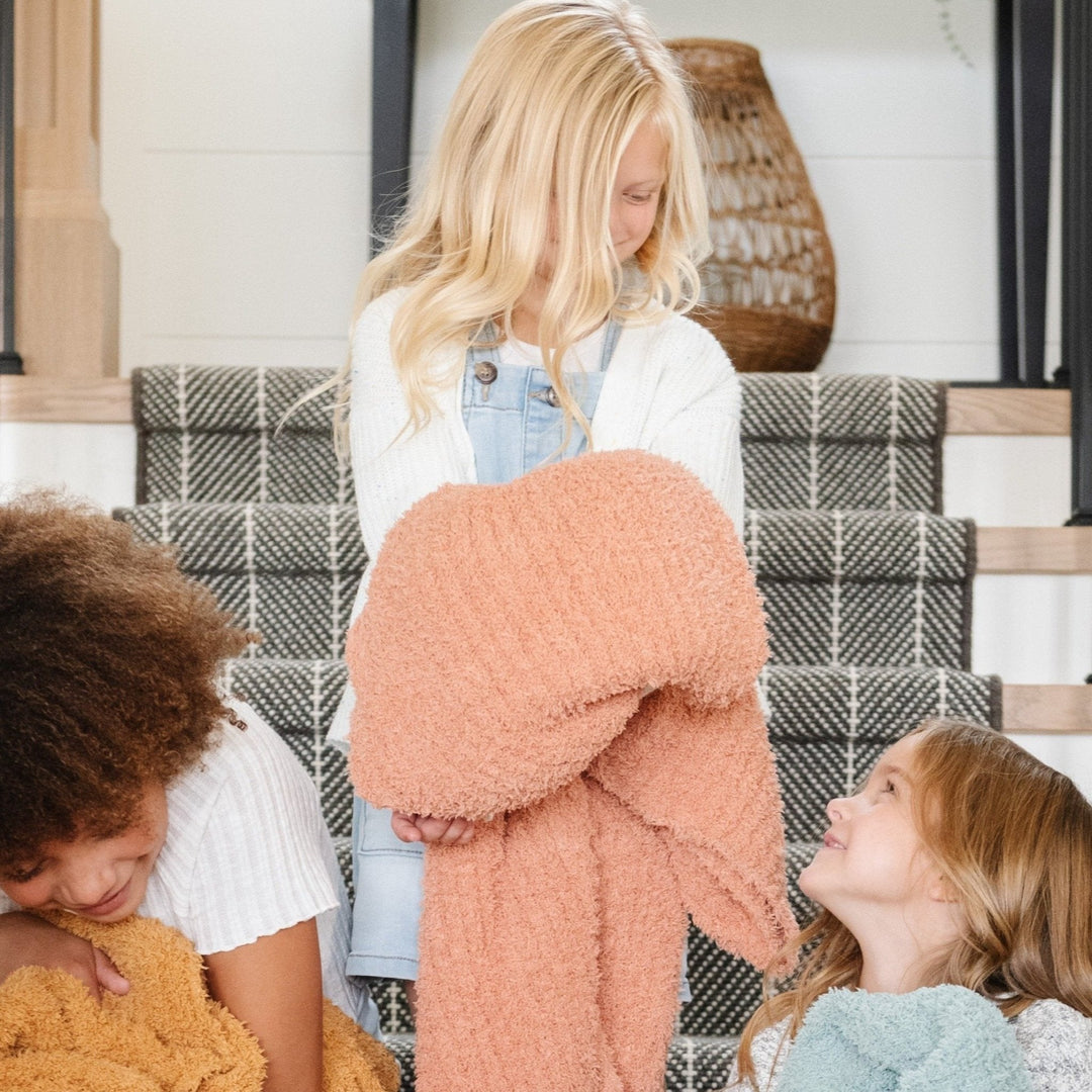 Experience ultra softness with Saranoni Ribbed BAMBONI¨ Receiving Blankets, ideal soft baby blankets.