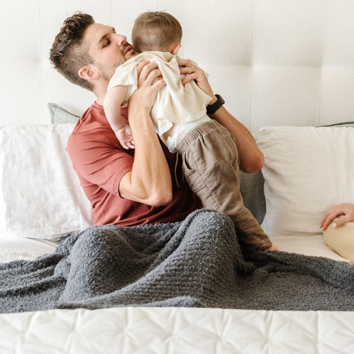 Saranoni Ribbed BAMBONI¨ Blanket Charcoal, soft baby boy blankets for cozy naps.