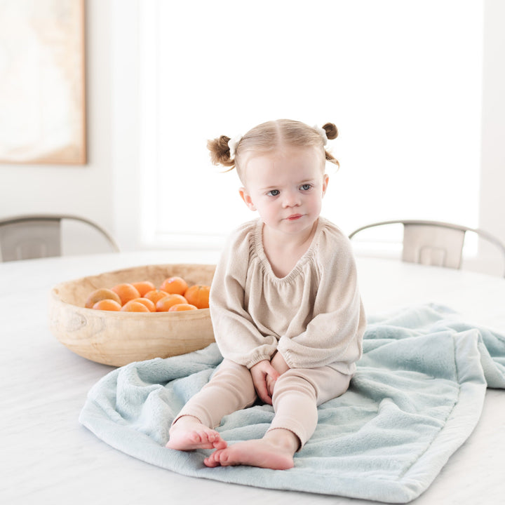 The Dew Saranoni Lush Receiving Blanket keeps infants warm, perfect as receiving blankets for everyday use.