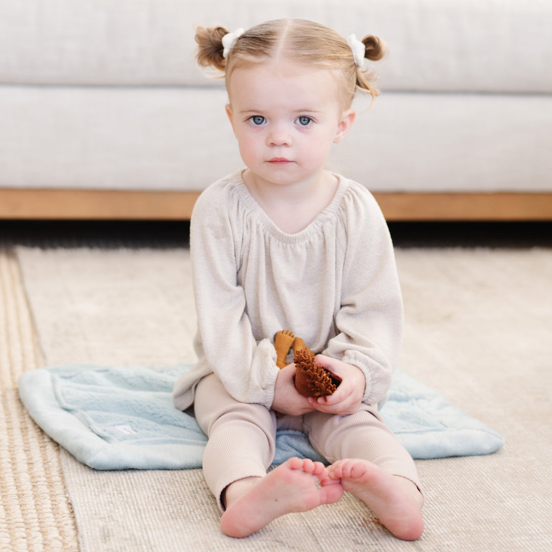 Dew in the Saranoni Lush Mini Blankets feels irresistibly plush, making it a best baby blanket favorite.