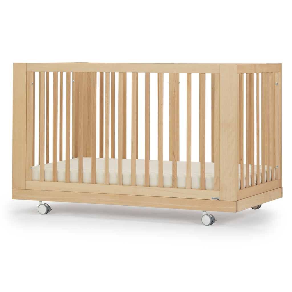 dadada spirit wooden crib with wheels