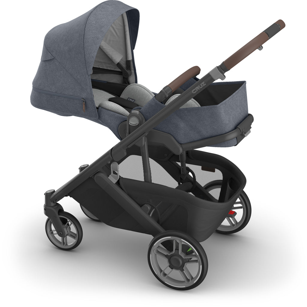 Right side angle of Uppababy Cruz V3 Stroller Julian, best stroller for growing families with modular seating