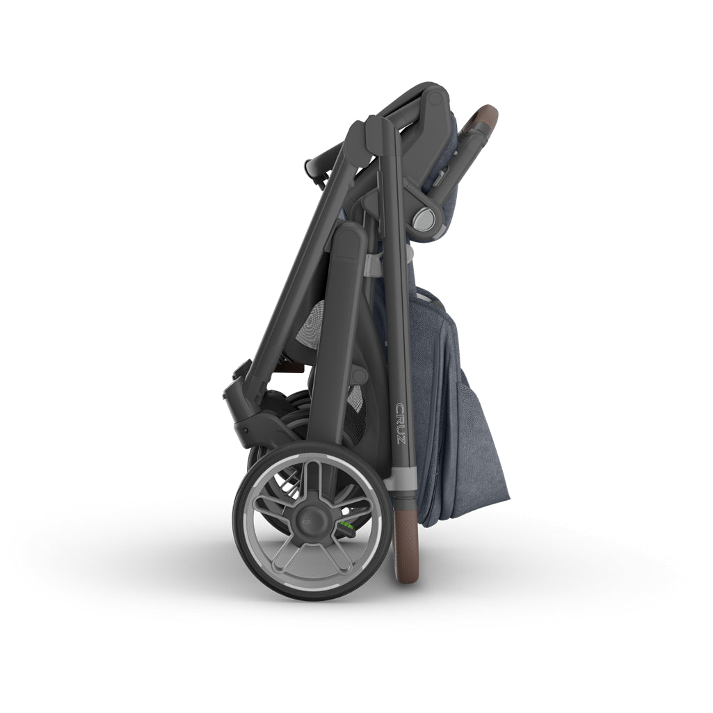Top canopy view of Uppababy Cruz V3 Stroller Julian, perfect travel system stroller with UPF 50 sun protection
