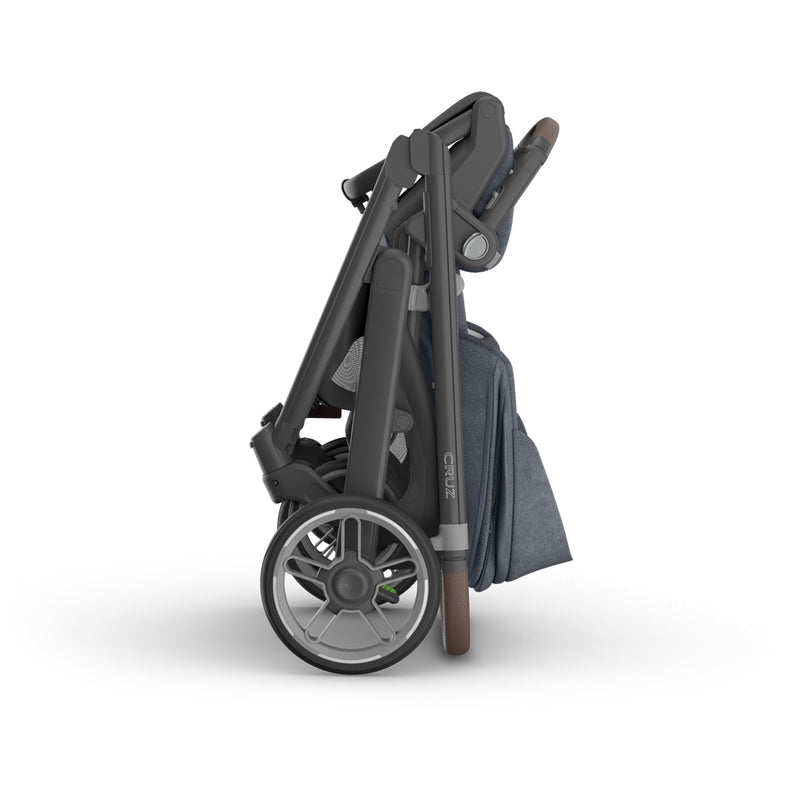 Top canopy view of Uppababy Cruz V3 Stroller Julian, perfect travel system stroller with UPF 50 sun protection