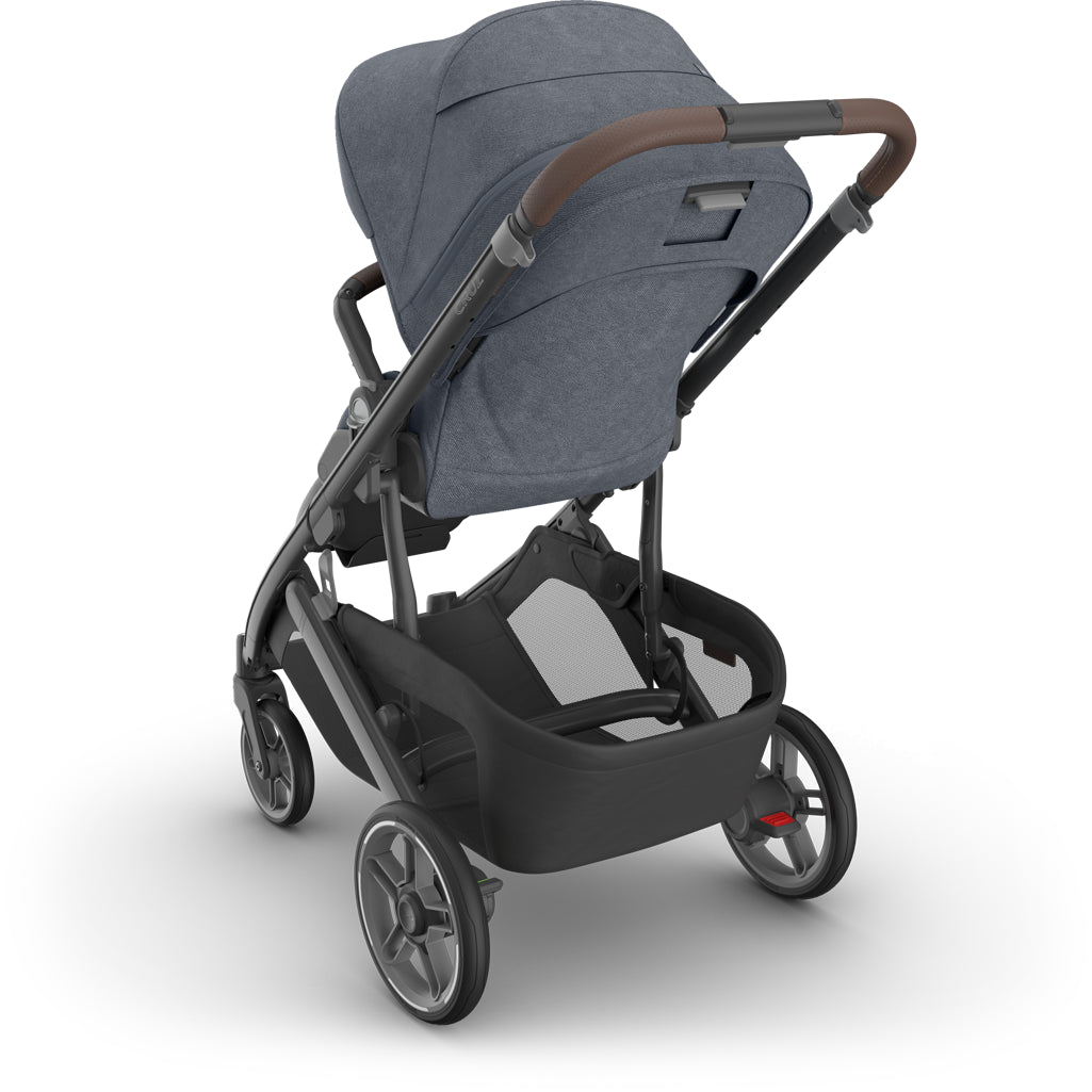 Front angled profile of uppababy Cruz V3 Stroller Julian, stroller with bassinet seat and modular frame