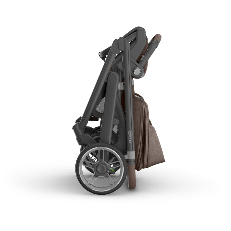 Reclined seat setup of uppababy Cruz V3 Stroller Owen, ideal stroller for newborn comfort with baby bassinet support
