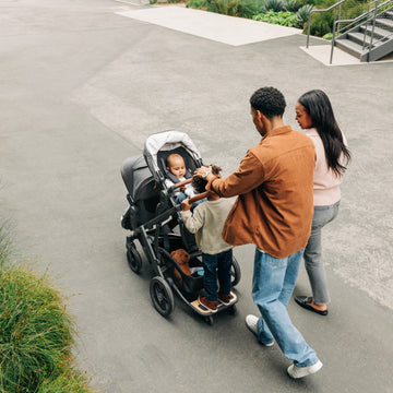 Uppababy Vista V3 stroller + Mesa V3 Twin Bundle Callum / Callum