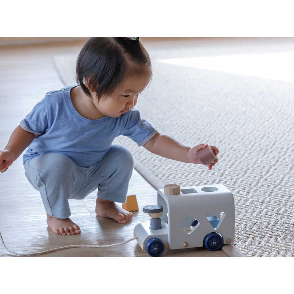 lifestyle_4, Plan Toys Orchard Sorting Bus Children's Early Development Toy