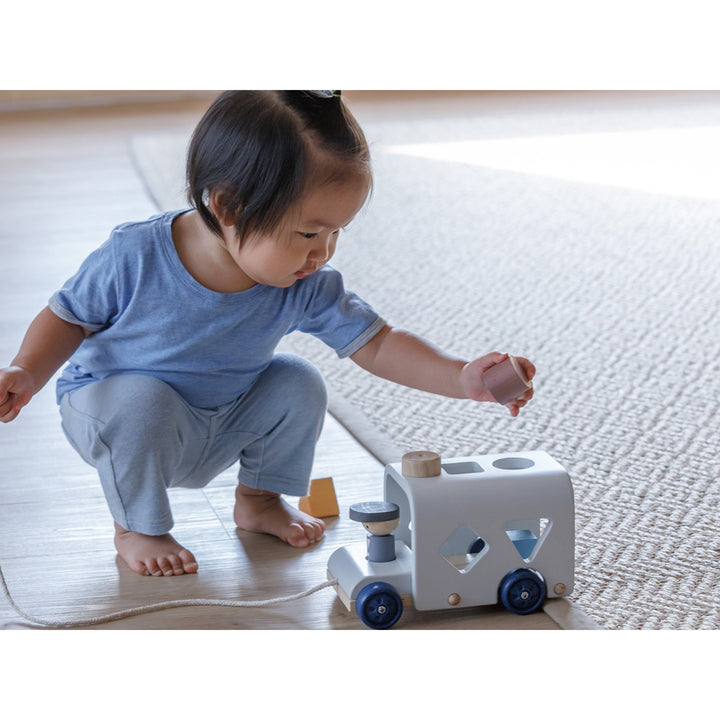 lifestyle_4, Plan Toys Orchard Sorting Bus Children's Early Development Toy