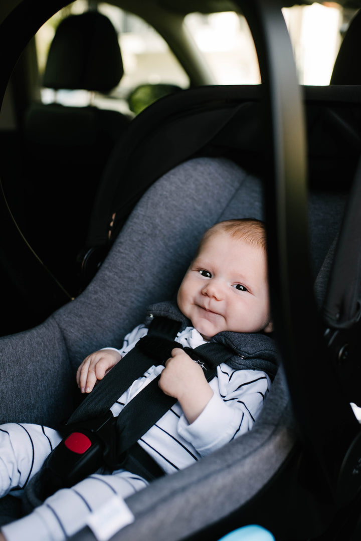 Clek Liing newborn carseat with base