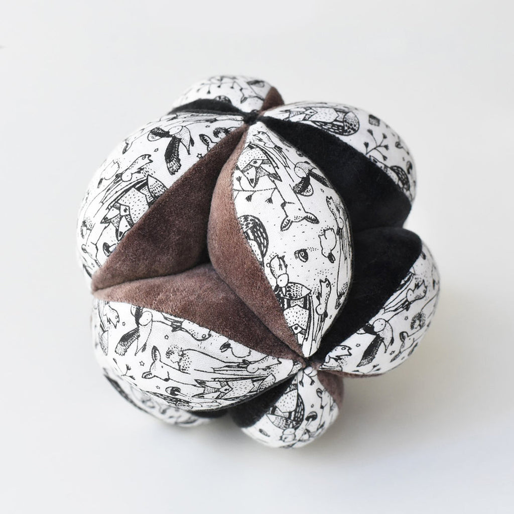 Wee Gallery Woodland Clutch Ball Infant Baby Activity Toy brown white