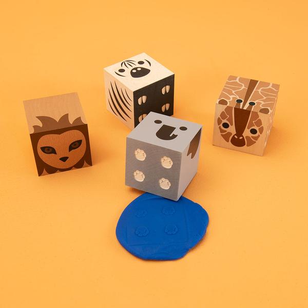 Safari cubeling paw print