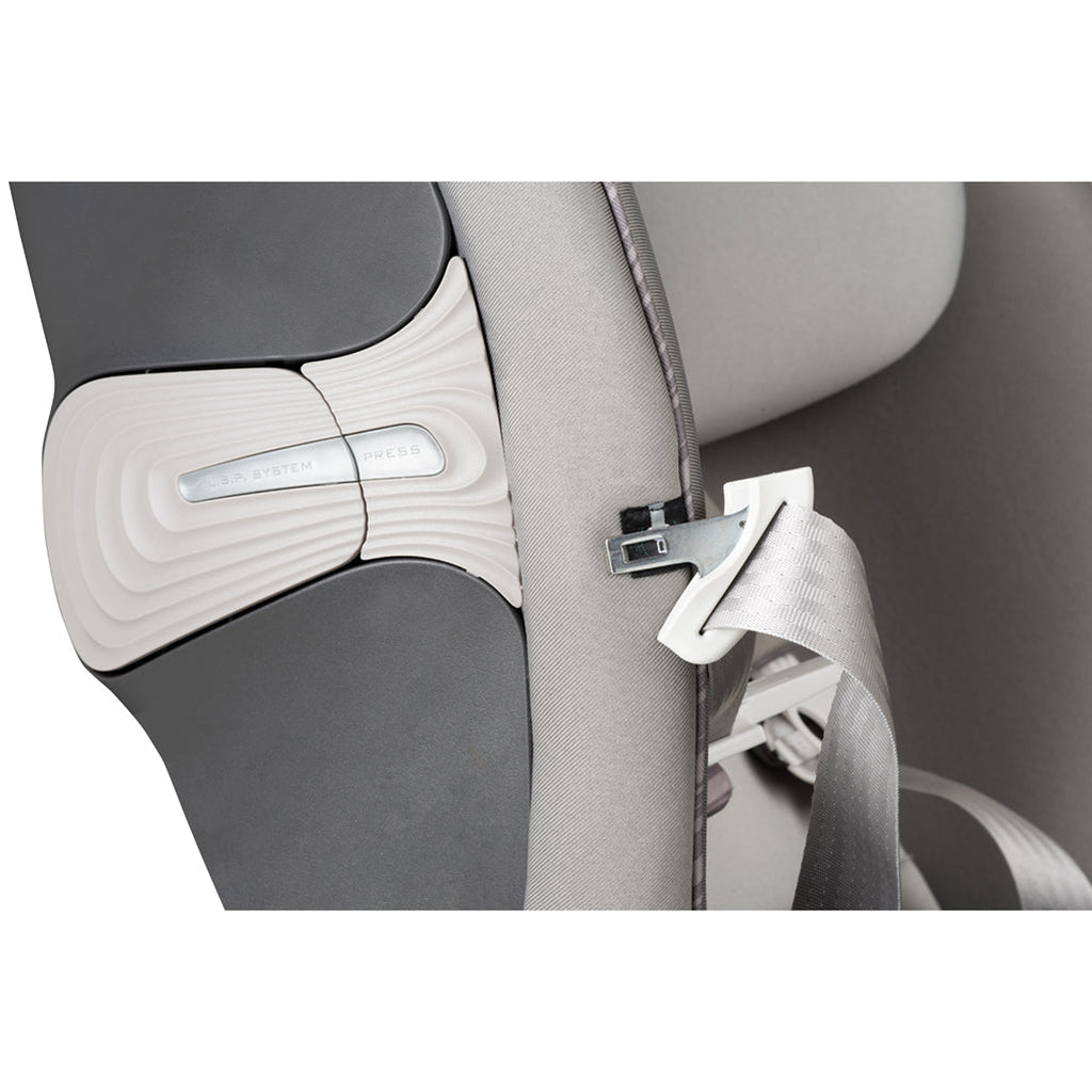 lifestyle_7, Cybex Manhattan Grey Sirona S Convertible Car Seat