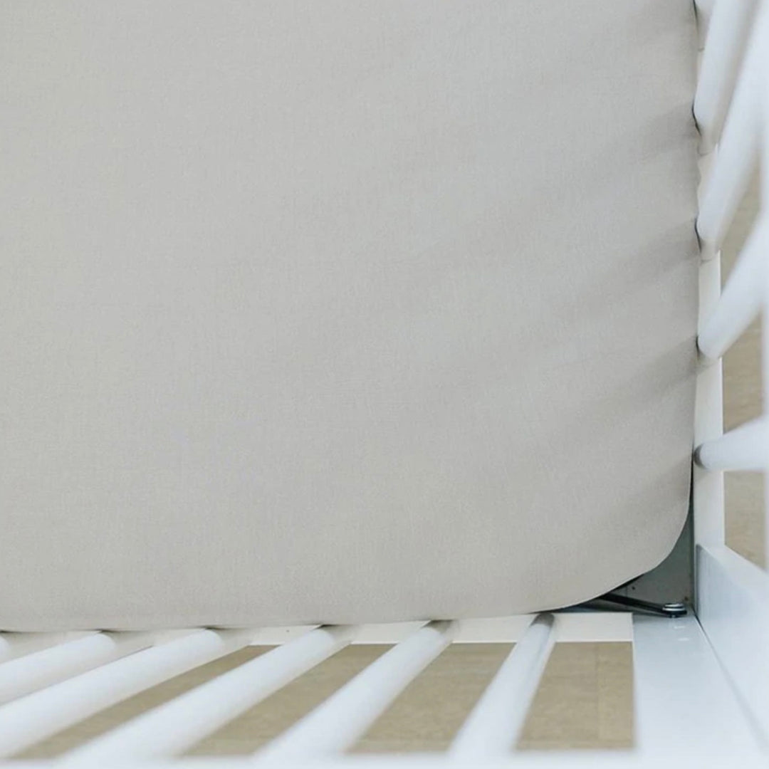 mebie baby stretch fitted crib sheet in white bedding for toddlers