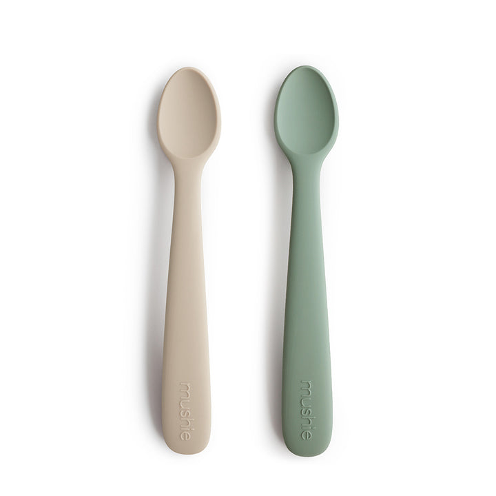 Mushie Silicone Spoons Spoon Set designed with ergonomics in mind to ensure comfort and ease for both parent and baby