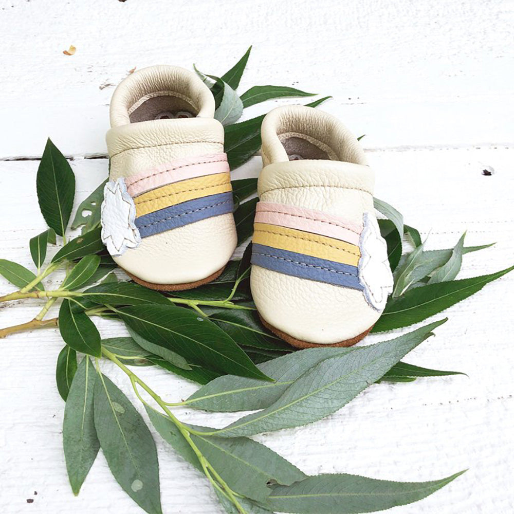 Starry Knight Design Baby Leather Shoes with Design rainbow cream
