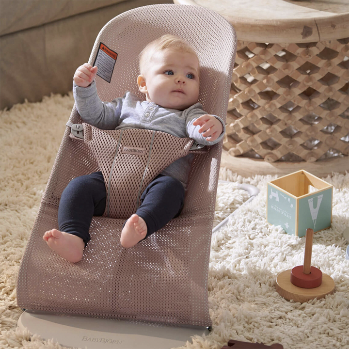 Babybjorn Bliss in dusty pink baby seat bouncer