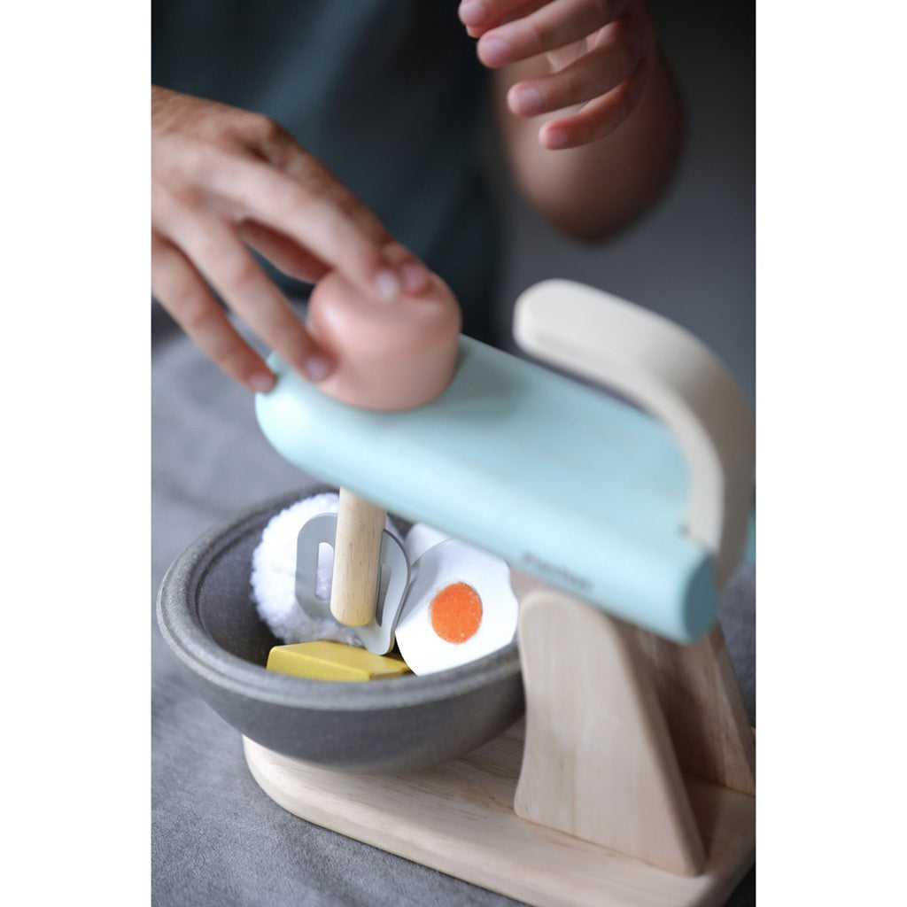 lifestyle_5, Plan Toys Stand Mixer Set Children's Pretend Play Kitchen Food Toy