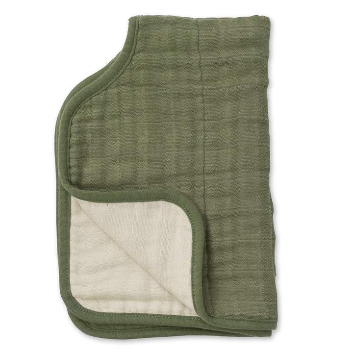 Little Unicorn Muslin Burp Cloth in Fern adds playful charm and absorbent comfort for baby burp cloths.