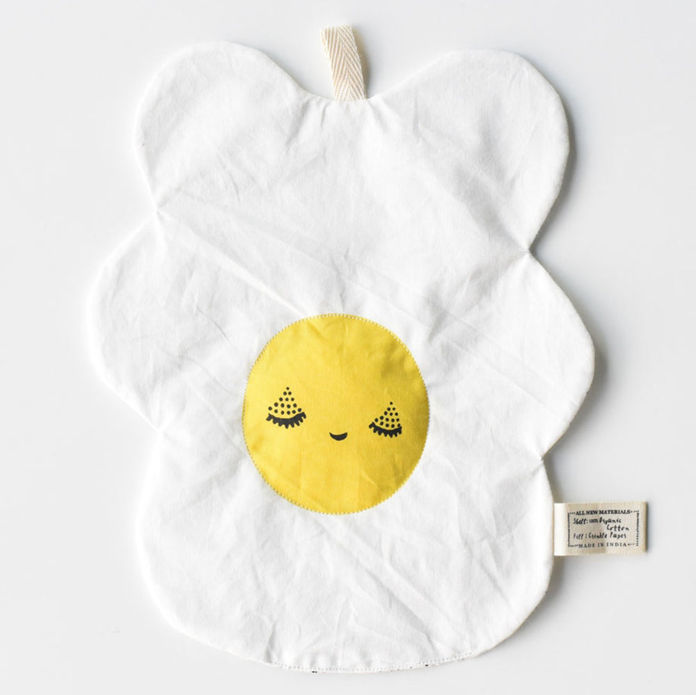 Wee Gallery 100% Organic Cotton Infant Baby Crinkle Toy egg yolk yellow white