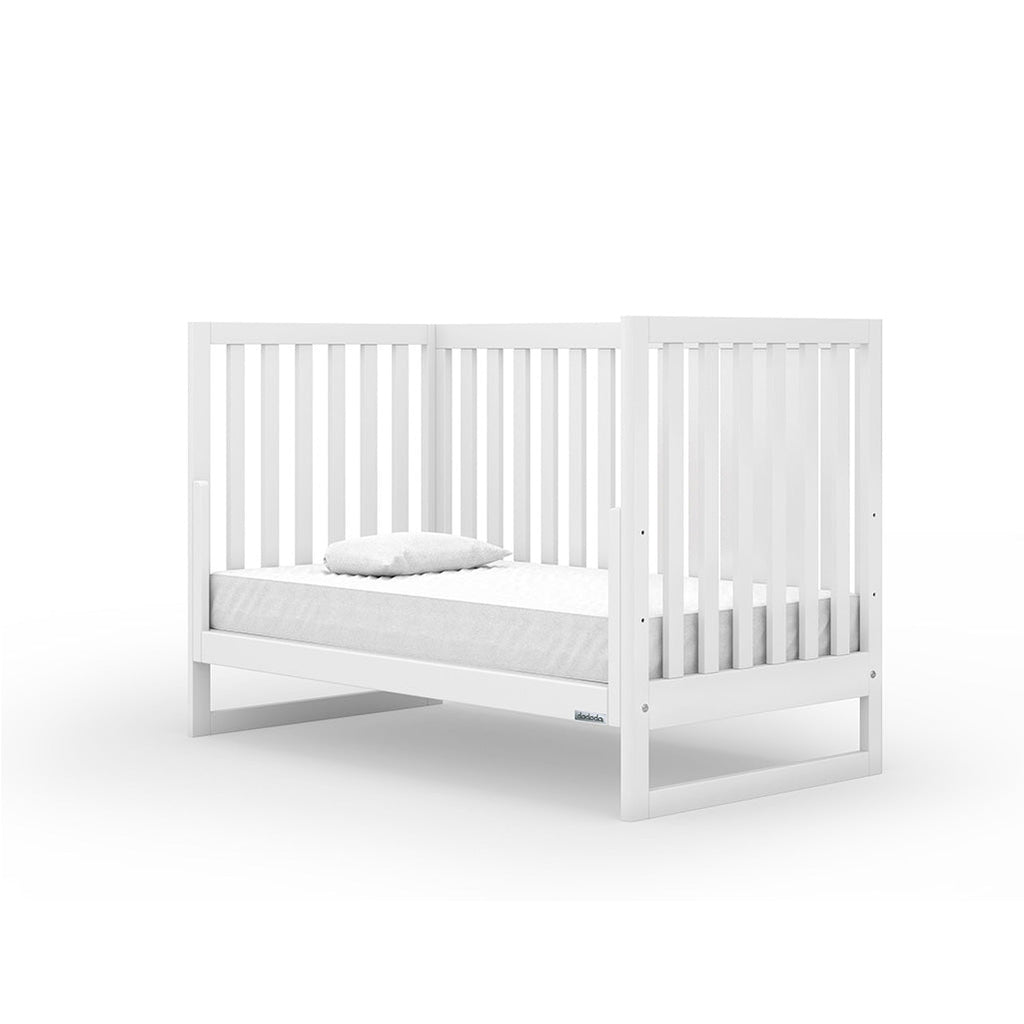 Dadada Austin 3-in-1 Convertible Crib in the color white. Babys furniture