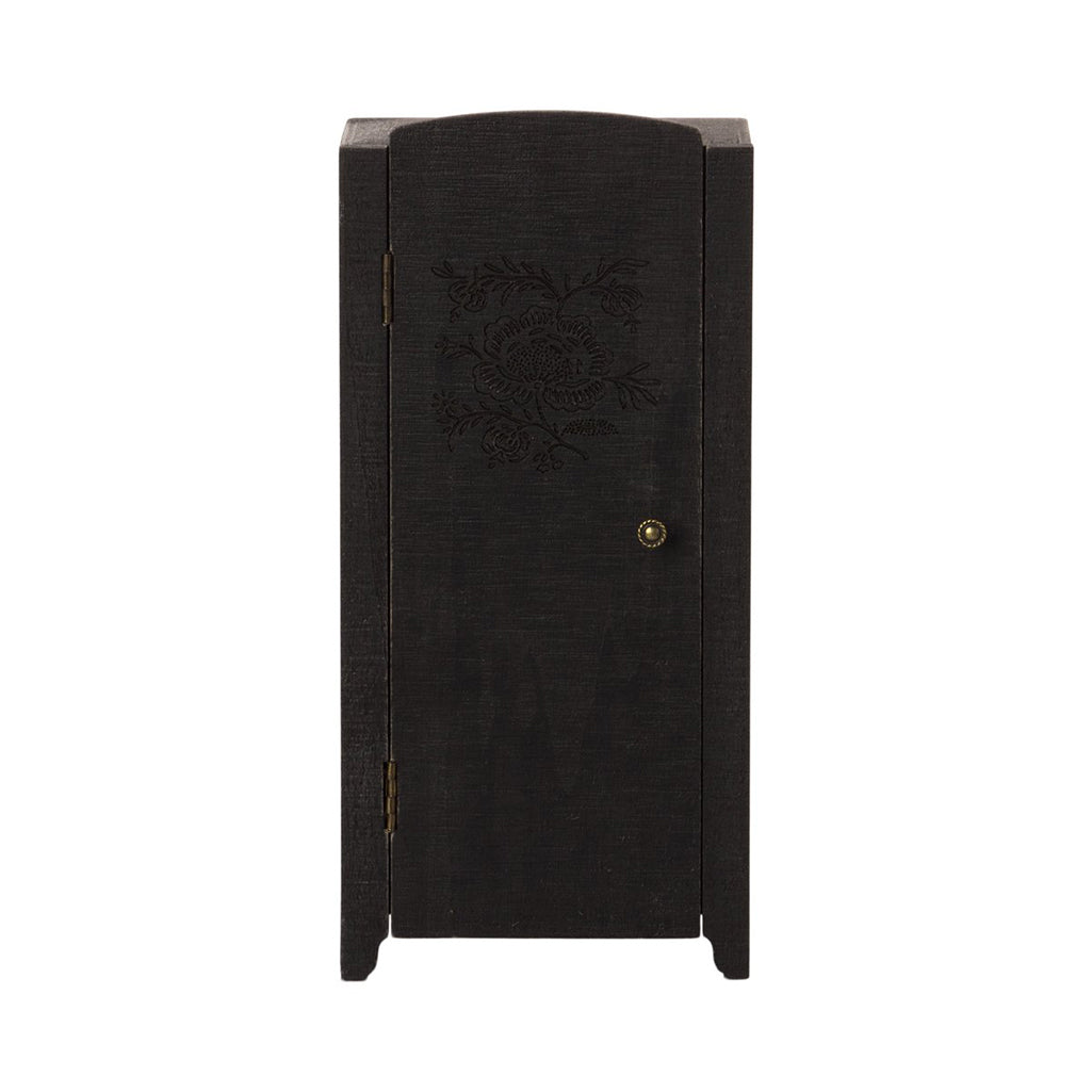 maileg mouse house closet accessories