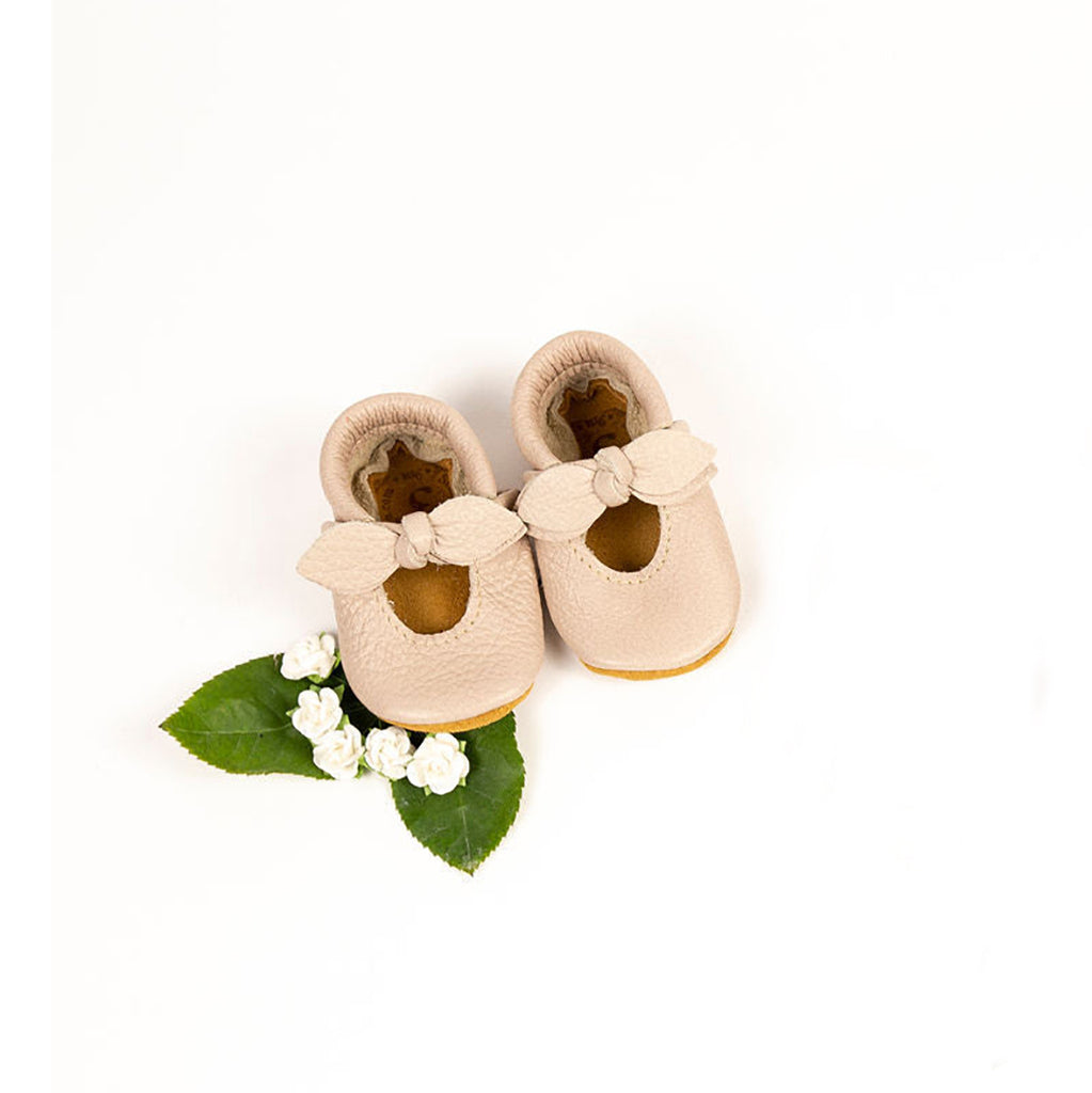 Starry Knight Design Oyster Bella Janes Leather Baby Shoes greyish pink
