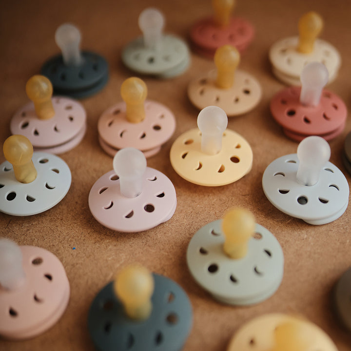 FRIGG Moon Phase newborn pacifiers