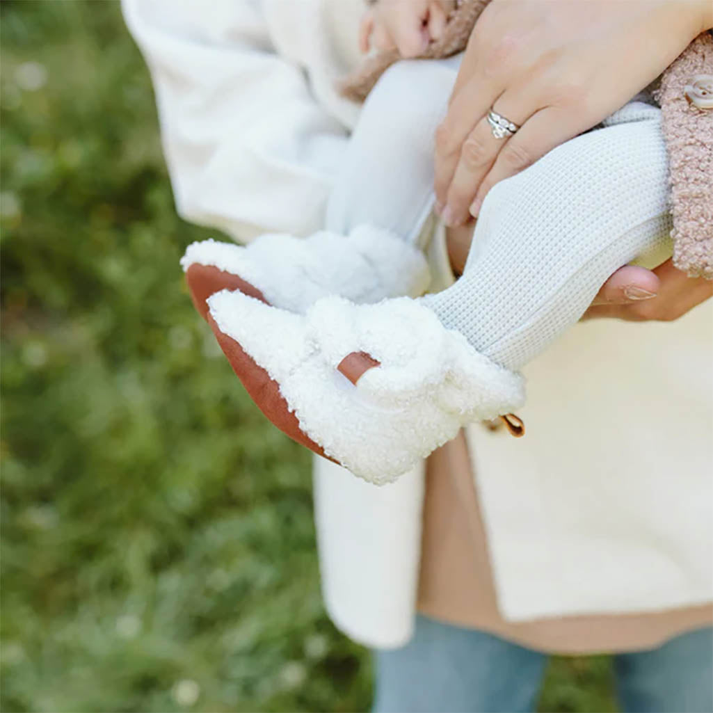 goumikids Alabaster Sherpa booties for baby