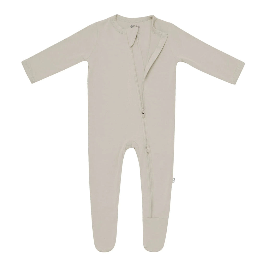 Kyte soft baby pajamas in the color khaki.